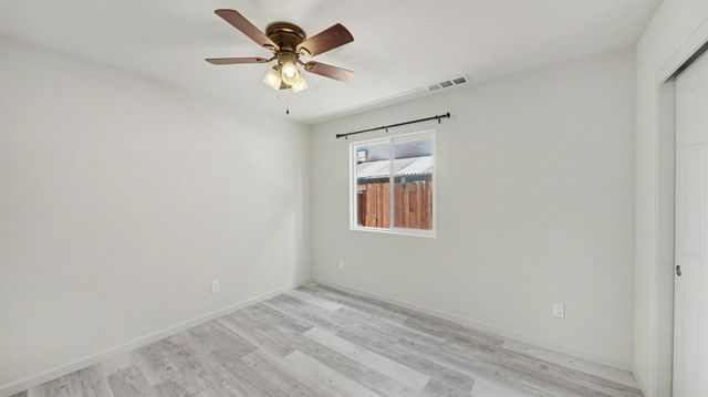 5560 Landon Ln, Riverbank, CA 95367