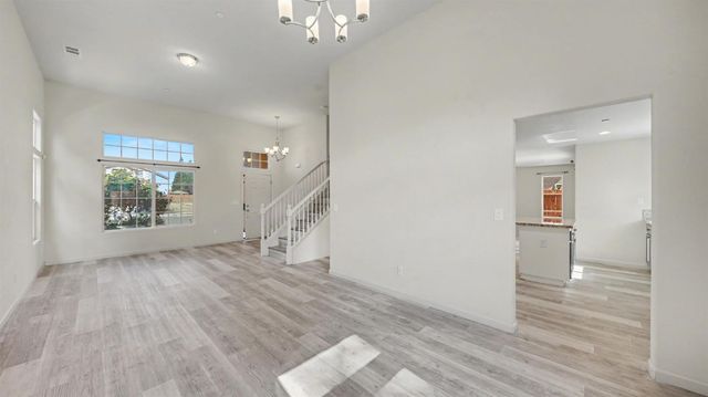 5560 Landon Ln, Riverbank, CA 95367
