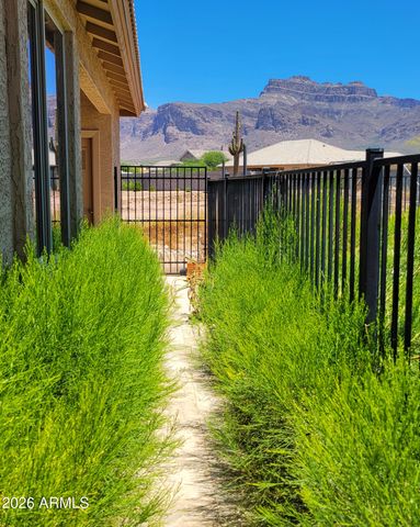 5076 E 18TH Avenue, Apache Junction, AZ 85119
