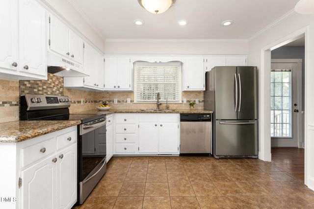 105 Oakview Drive, Elon, NC 27244