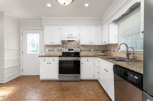 105 Oakview Drive, Elon, NC 27244