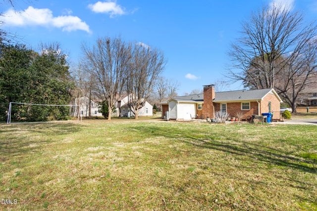 105 Oakview Drive, Elon, NC 27244