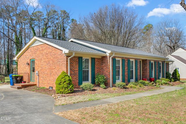 105 Oakview Drive, Elon, NC 27244