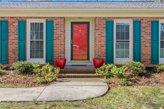 105 Oakview Drive, Elon, NC 27244