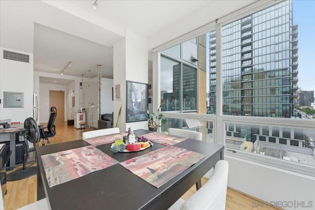 350 W Ash St 711, San Diego, CA 92101