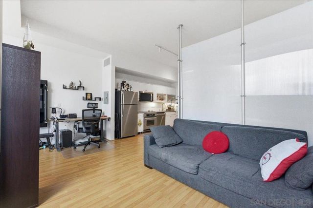 350 W Ash St 711, San Diego, CA 92101