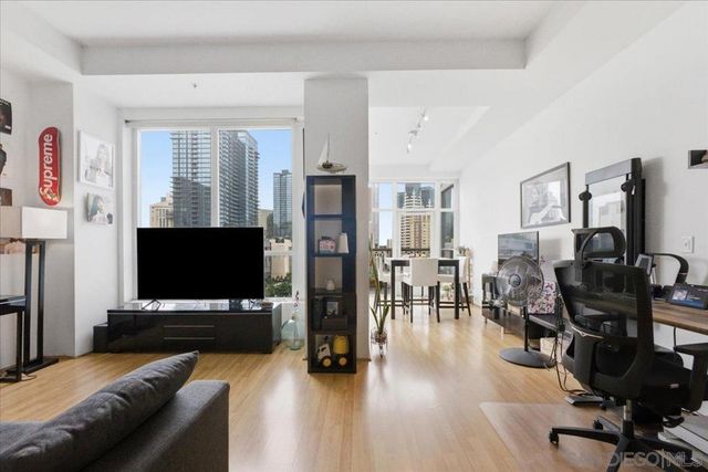 350 W Ash St 711, San Diego, CA 92101