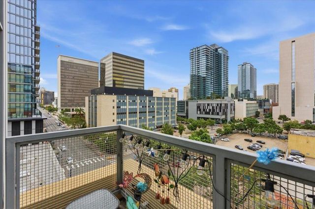 350 W Ash St 711, San Diego, CA 92101