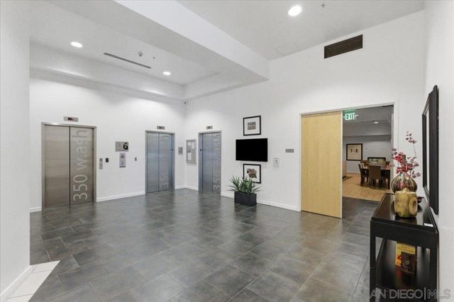 350 W Ash St 711, San Diego, CA 92101