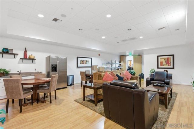 350 W Ash St 711, San Diego, CA 92101