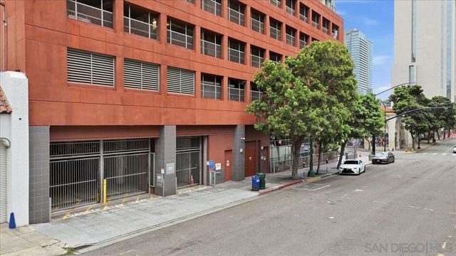 350 W Ash St 711, San Diego, CA 92101