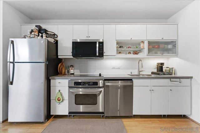 350 W Ash St 711, San Diego, CA 92101