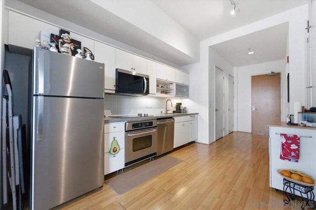 350 W Ash St 711, San Diego, CA 92101