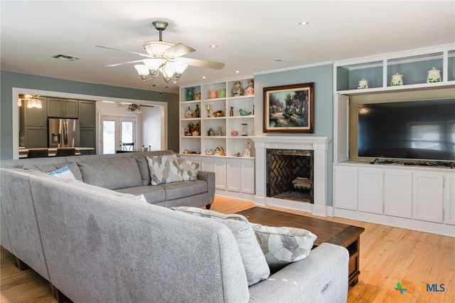 201 N Victoria Street, Victoria, TX 77901