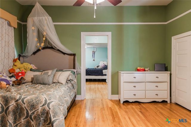 201 N Victoria Street, Victoria, TX 77901