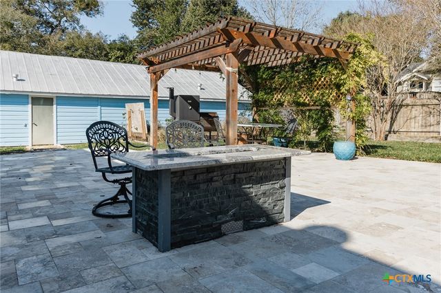 201 N Victoria Street, Victoria, TX 77901