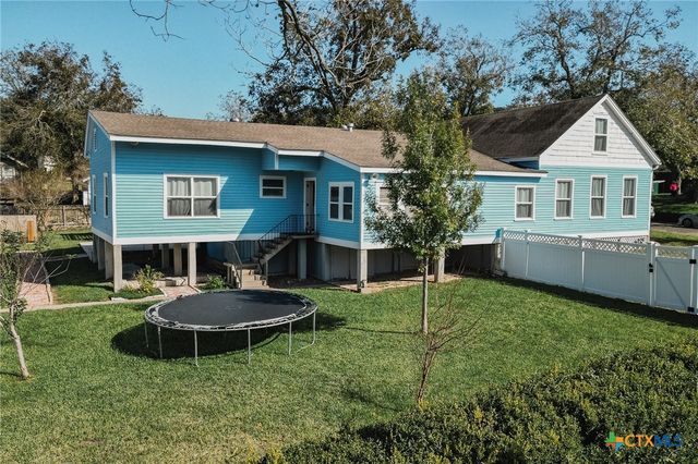 201 N Victoria Street, Victoria, TX 77901