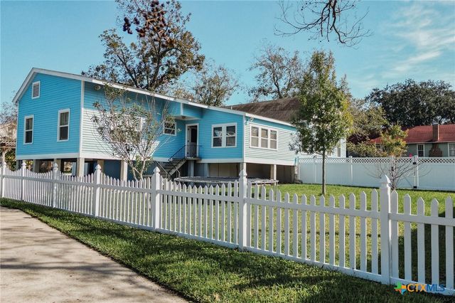 201 N Victoria Street, Victoria, TX 77901