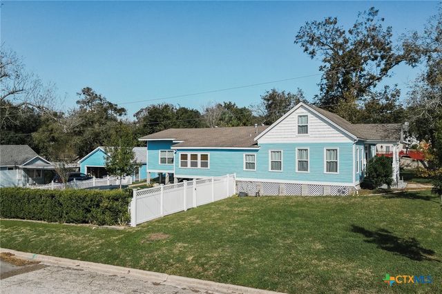 201 N Victoria Street, Victoria, TX 77901