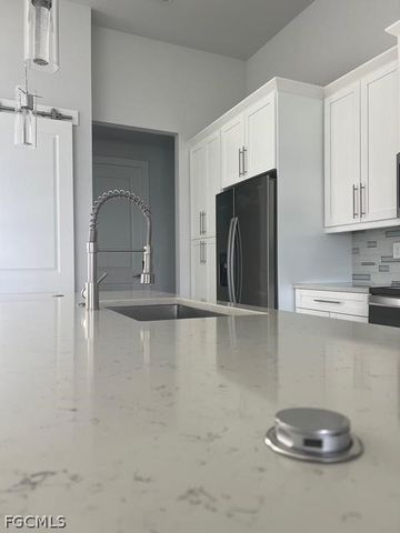 201 NW 3rd LN, Cape Coral, FL 33993