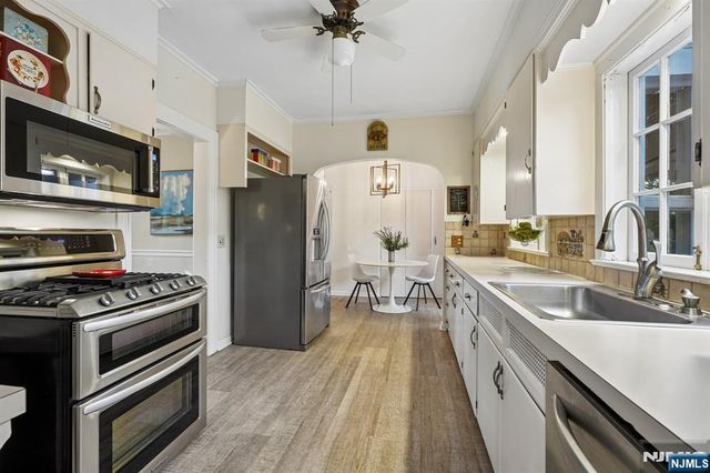 82 Arlington Avenue, Caldwell, NJ 07006