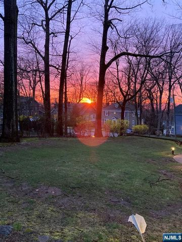 82 Arlington Avenue, Caldwell, NJ 07006