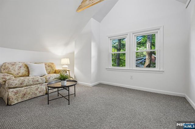82 Arlington Avenue, Caldwell, NJ 07006