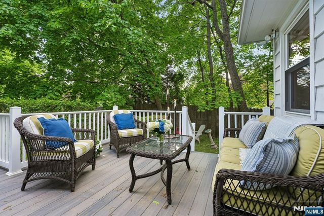 82 Arlington Avenue, Caldwell, NJ 07006