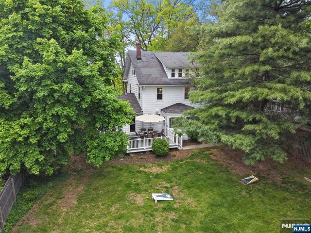 82 Arlington Avenue, Caldwell, NJ 07006