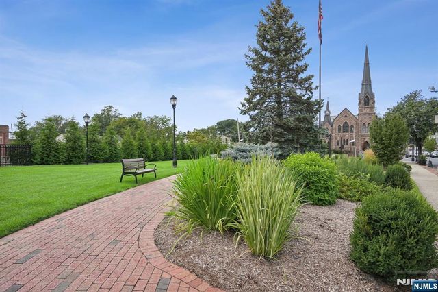82 Arlington Avenue, Caldwell, NJ 07006