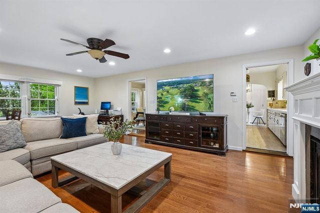 82 Arlington Avenue, Caldwell, NJ 07006