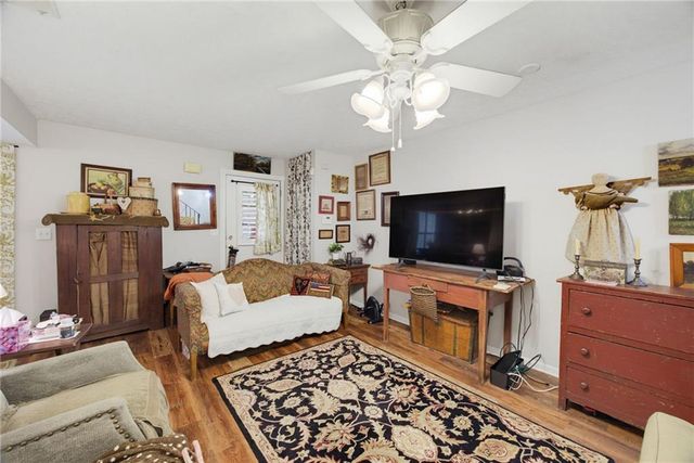 1352 Old Coach Road SW, Marietta, GA 30008
