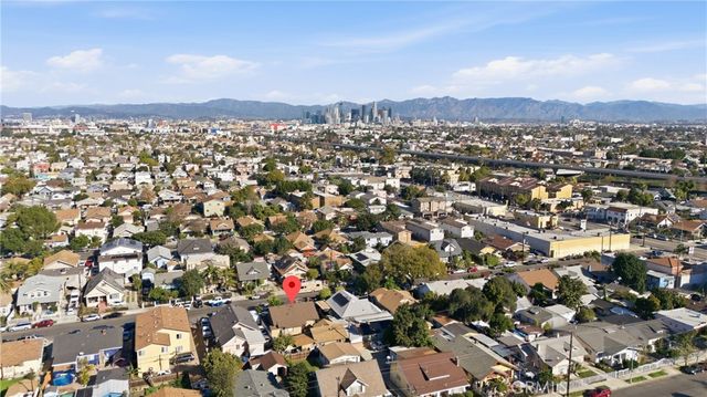 608 W 52nd, Los Angeles, CA 90037