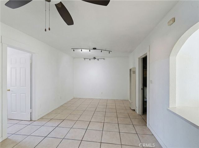 608 W 52nd, Los Angeles, CA 90037