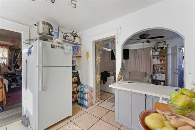 608 W 52nd, Los Angeles, CA 90037
