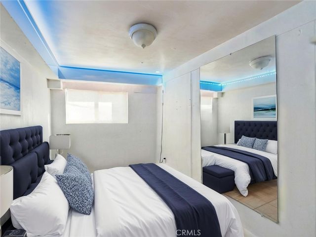 608 W 52nd, Los Angeles, CA 90037