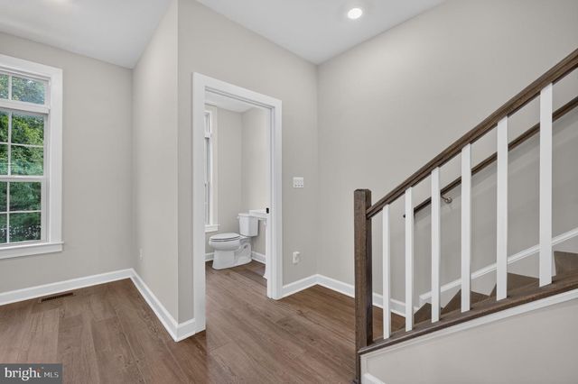3722 MCLEAN AVE, Fairfax, VA 22030