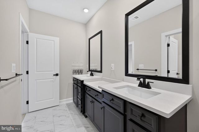 3722 MCLEAN AVE, Fairfax, VA 22030