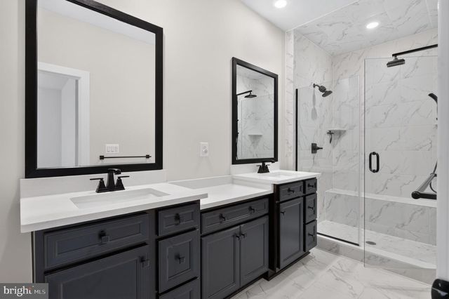 3722 MCLEAN AVE, Fairfax, VA 22030