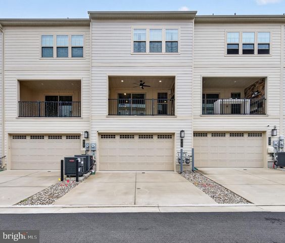 3722 MCLEAN AVE, Fairfax, VA 22030