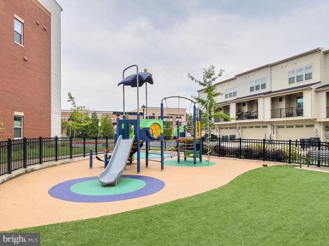 3722 MCLEAN AVE, Fairfax, VA 22030