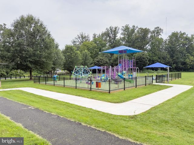 3722 MCLEAN AVE, Fairfax, VA 22030
