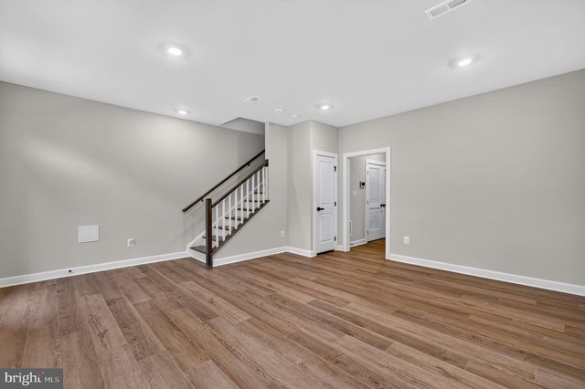 3722 MCLEAN AVE, Fairfax, VA 22030