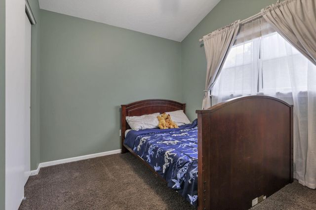 2204 Apple Valley Drive, Howard, OH 43028