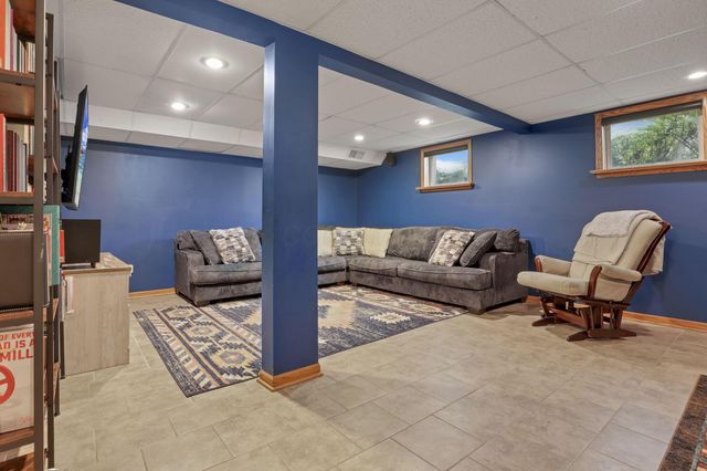 2204 Apple Valley Drive, Howard, OH 43028