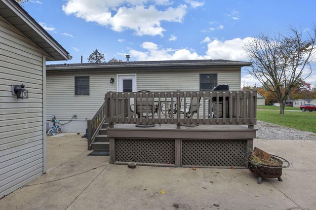 2204 Apple Valley Drive, Howard, OH 43028
