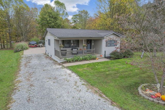 2204 Apple Valley Drive, Howard, OH 43028