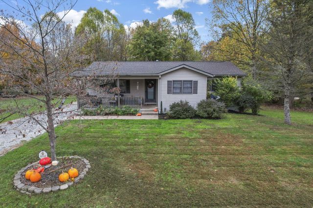 2204 Apple Valley Drive, Howard, OH 43028