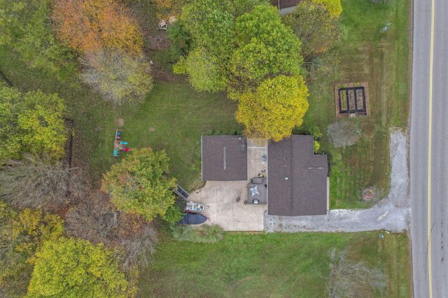 2204 Apple Valley Drive, Howard, OH 43028