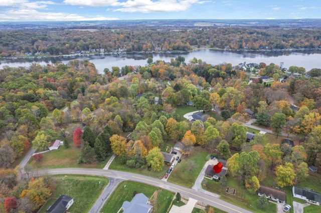 2204 Apple Valley Drive, Howard, OH 43028